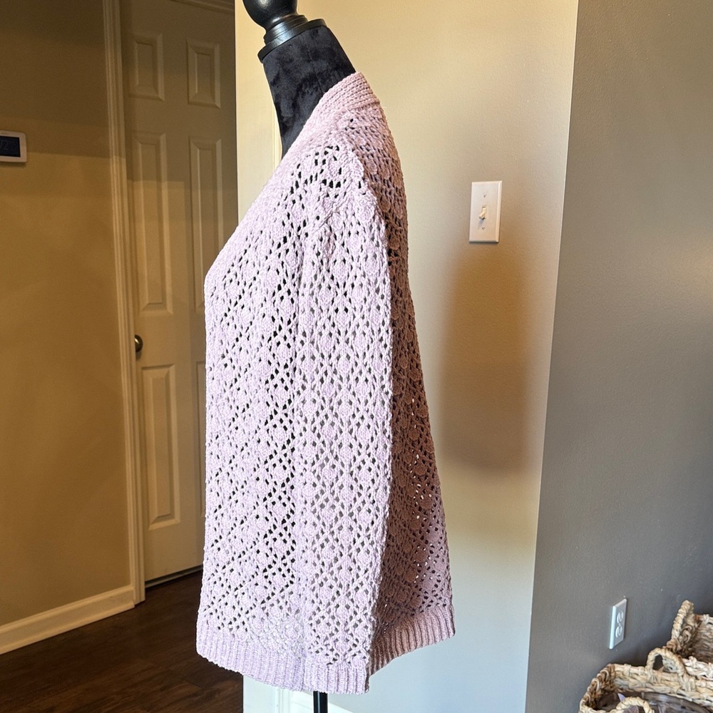Elegant Lavender Women's Open-Knit Cardigan small - Picture 2 of 7